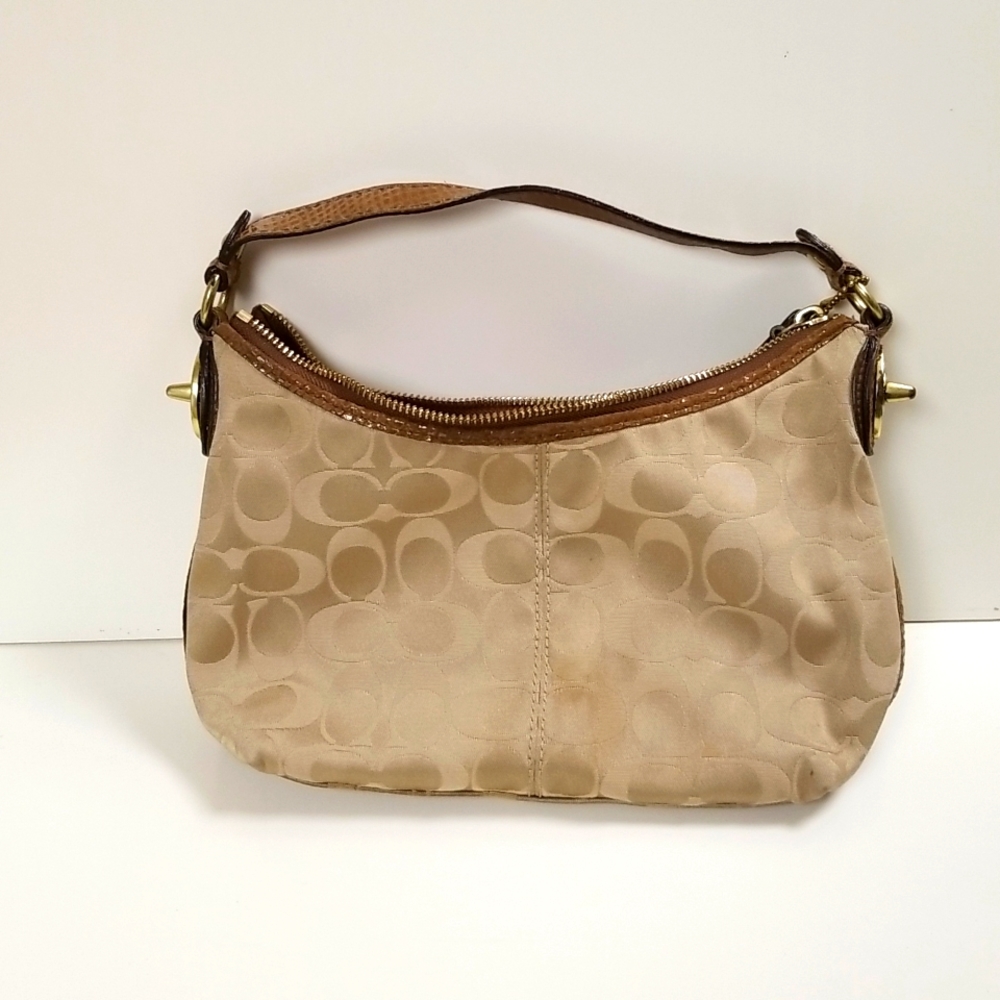 Purse - Picture 1 of 6